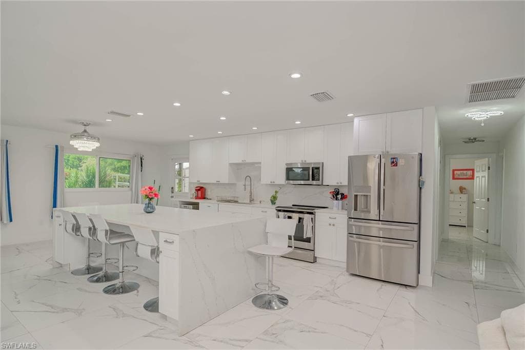 14539 Riverside DR, FORT MYERS FL 33905-6