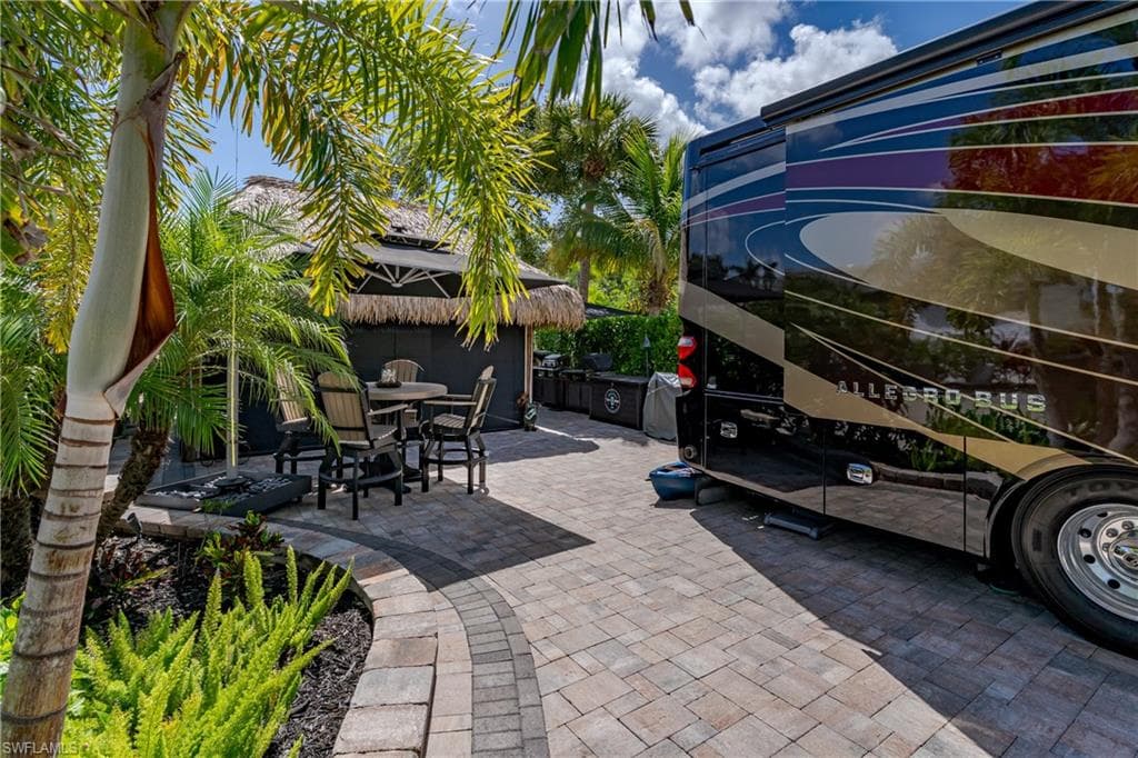 13571 Snook CIR, NAPLES FL 34114-25