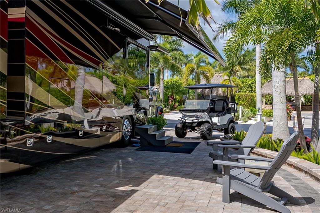 13571 Snook CIR, NAPLES FL 34114-33