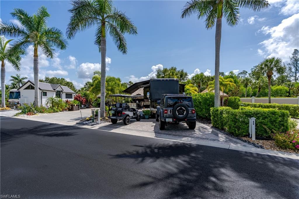 13571 Snook CIR, NAPLES FL 34114-40