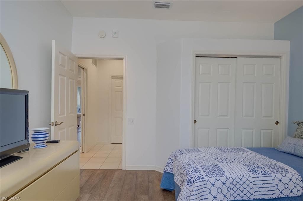 8223 Parkstone PL # 102, NAPLES FL 34120-22