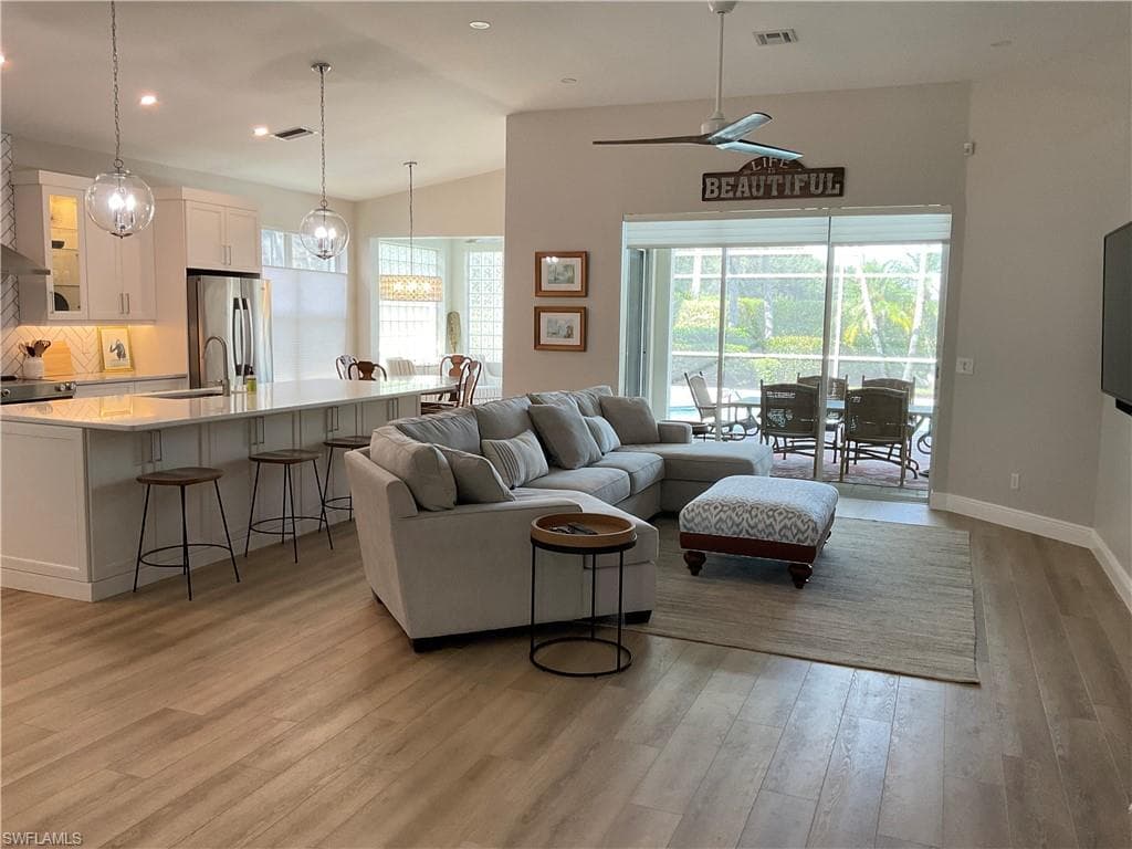 1709 MARSH RUN, NAPLES FL 34109-10