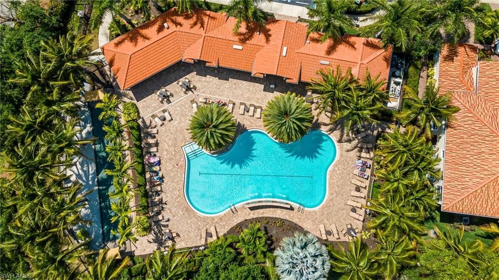 28082 Sosta LN # 2, BONITA SPRINGS FL 34135-25