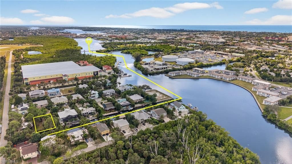 1675 Avion PL, NAPLES FL 34104-13