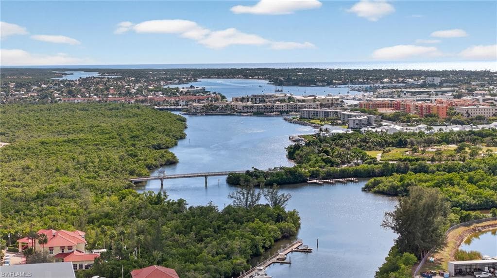 1675 Avion PL, NAPLES FL 34104-18