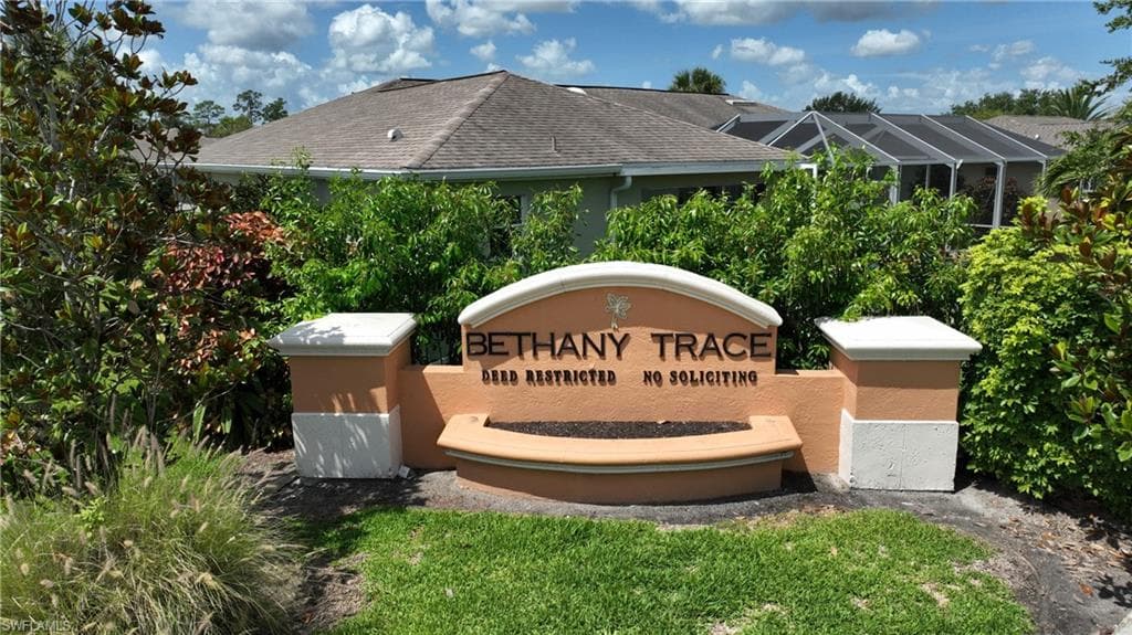 599 Genevieve DR, LEHIGH ACRES FL 33936-4