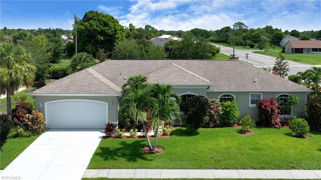 599 Genevieve DR, LEHIGH ACRES FL 33936-44