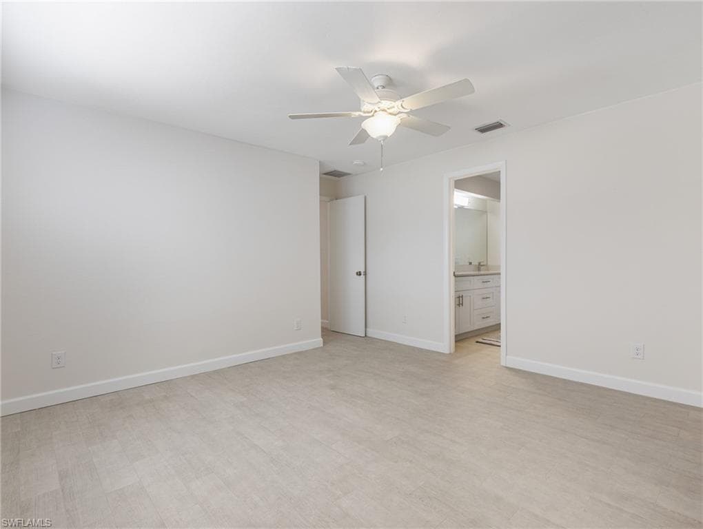 3704 Blue Heron DR-27