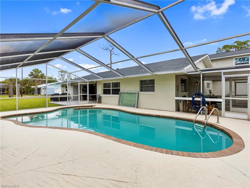 3704 Blue Heron DR-44