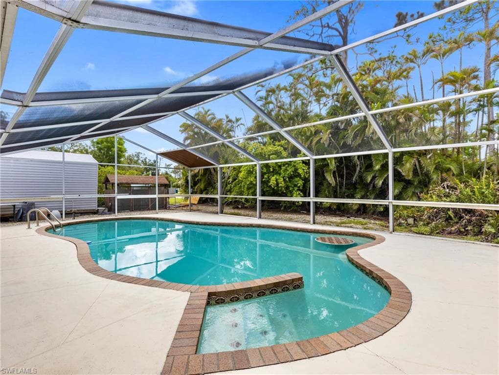 3704 Blue Heron DR-43