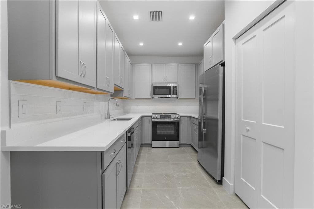 10940 Salt Bay WAY, FORT MYERS FL 33913-9