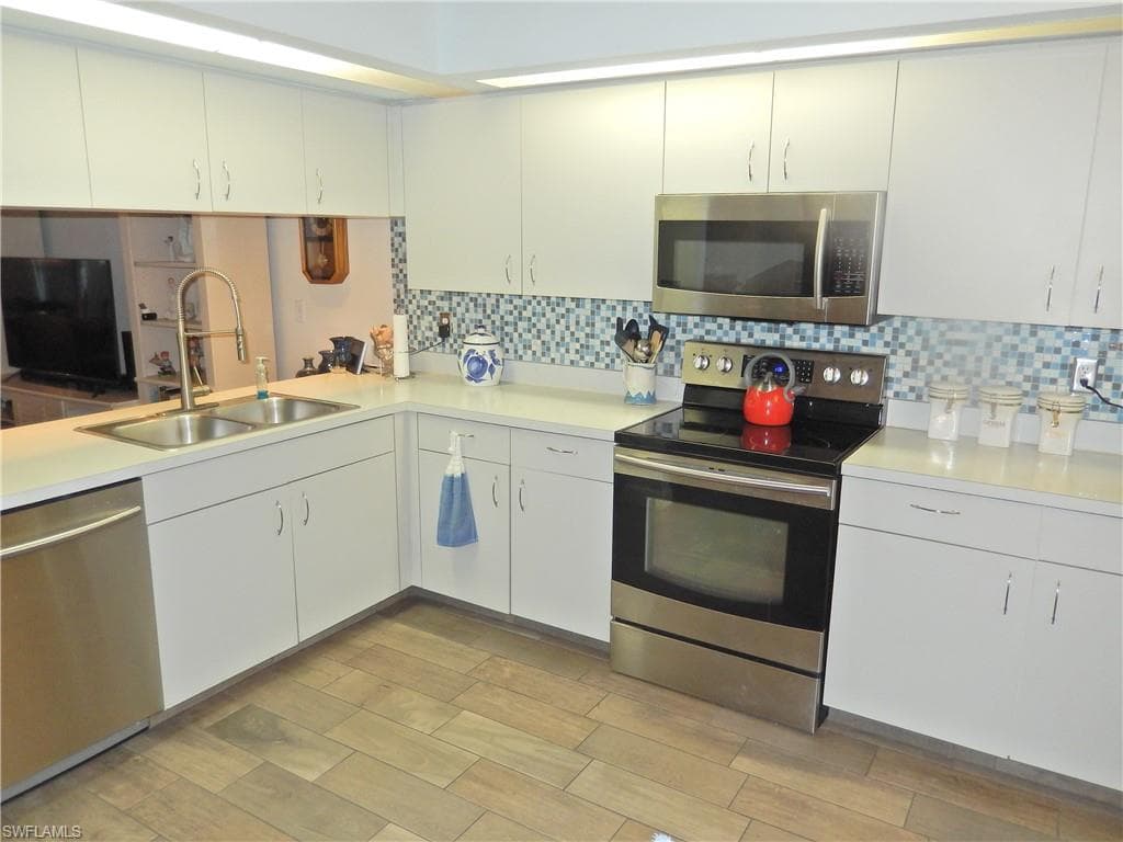 902 McGregor Park CIR, FORT MYERS FL 33908-19