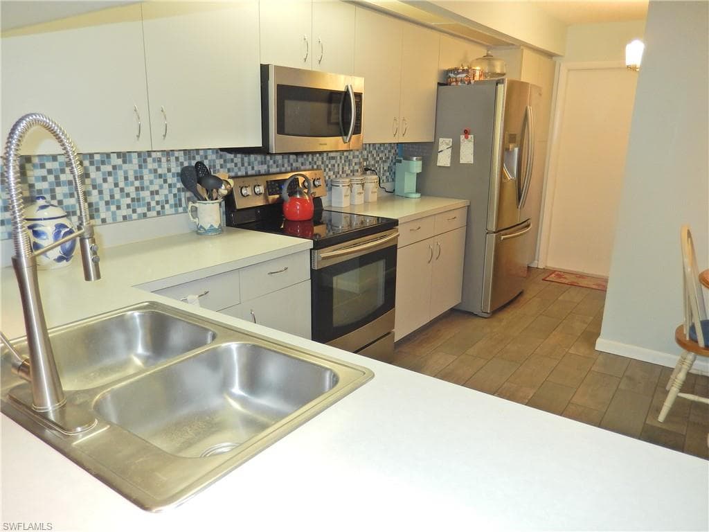 902 McGregor Park CIR, FORT MYERS FL 33908-14