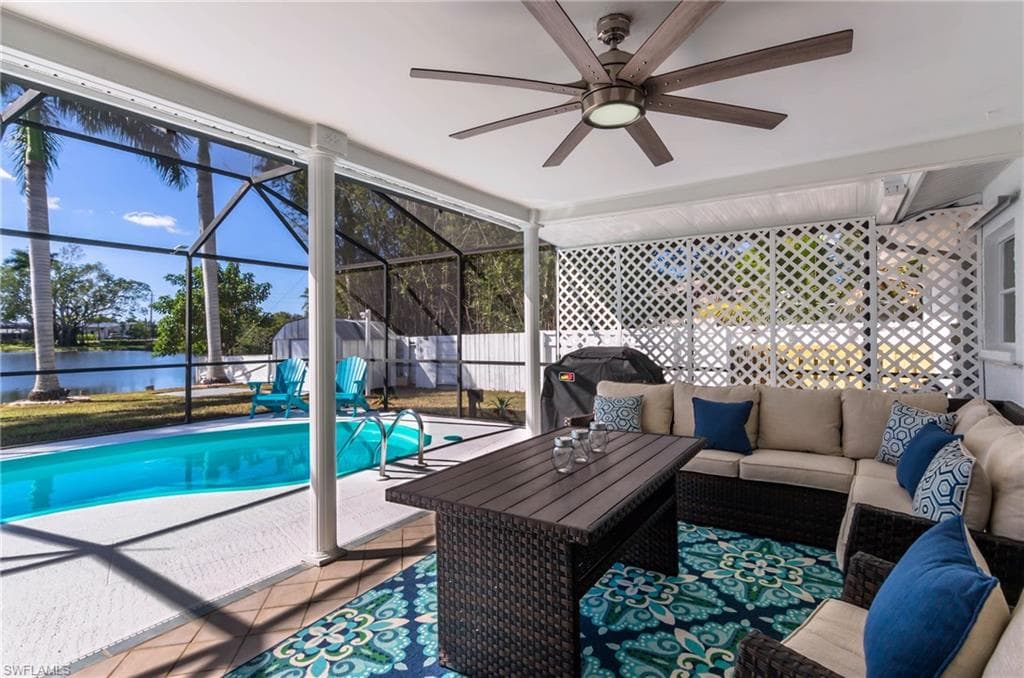 28 Constitution DR, NAPLES FL 34112-17