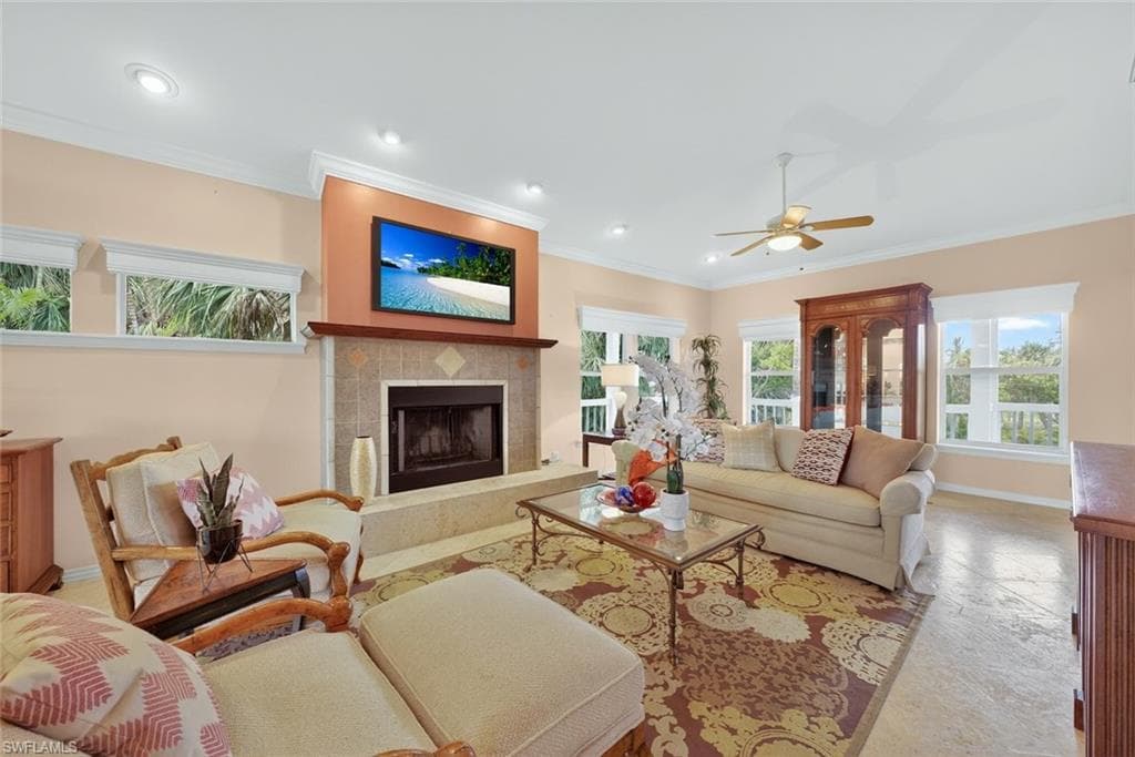 6120 Henderson RD, SANIBEL FL 33957-6