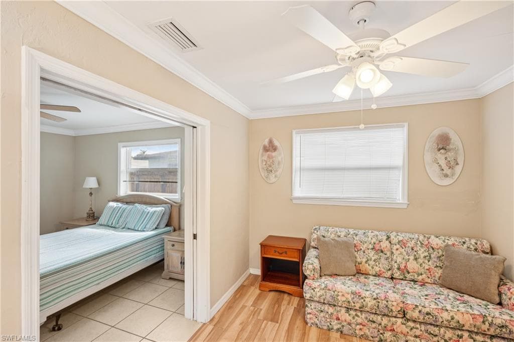 770 93rd AVE N, NAPLES FL 34108-15