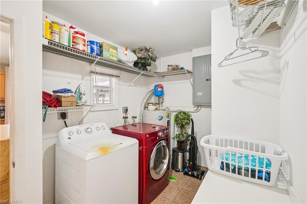 770 93rd AVE N, NAPLES FL 34108-7