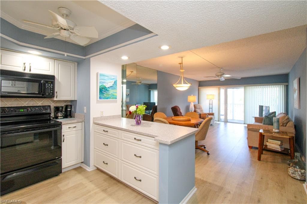 1 Bluebill AVE # 501, NAPLES FL 34108-13