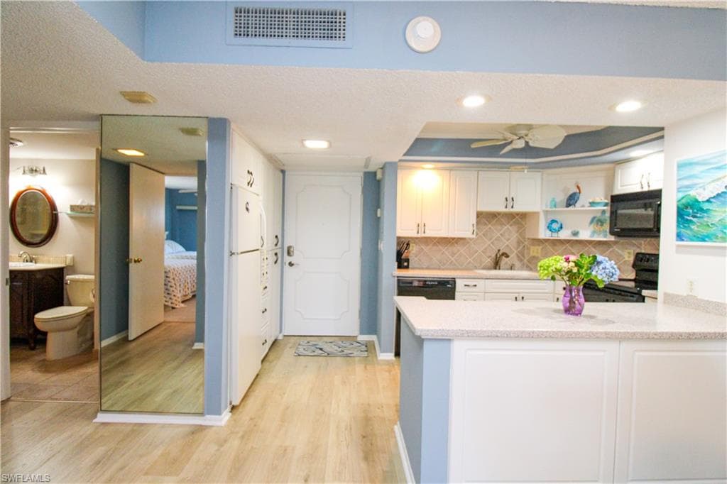 1 Bluebill AVE # 501, NAPLES FL 34108-14