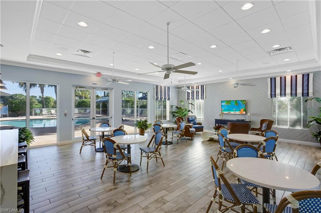 2343 Sheen LN # 401, NAPLES FL 34120-26