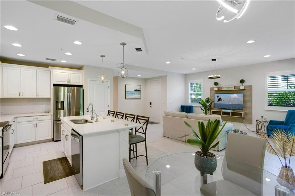 2343 Sheen LN # 401, NAPLES FL 34120-6