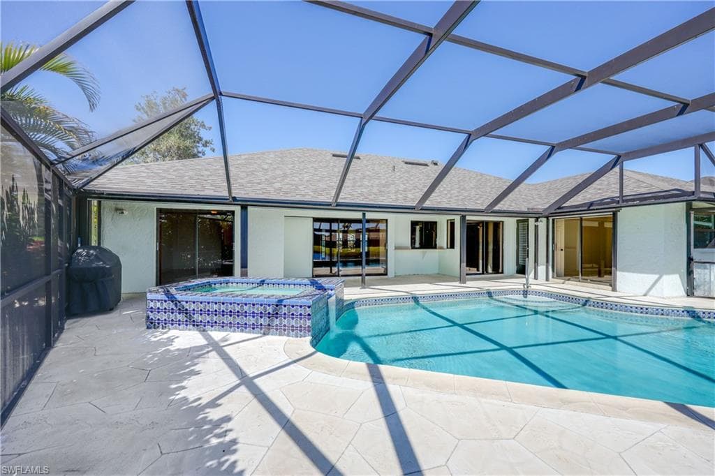 9782 Campbell CIR, NAPLES FL 34109-22