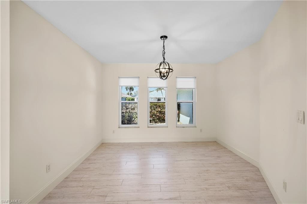 9782 Campbell CIR, NAPLES FL 34109-4