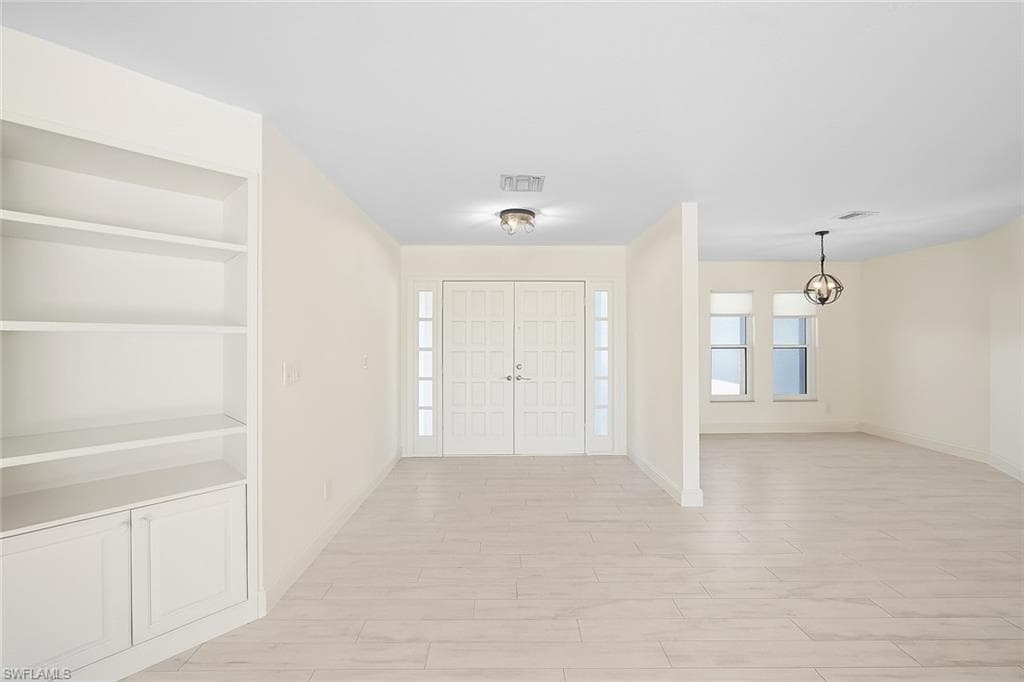 9782 Campbell CIR, NAPLES FL 34109-3