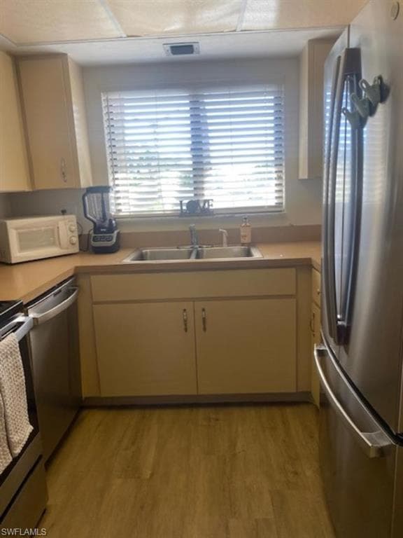 4240 Steamboat BEND # 204, FORT MYERS FL 33919-6