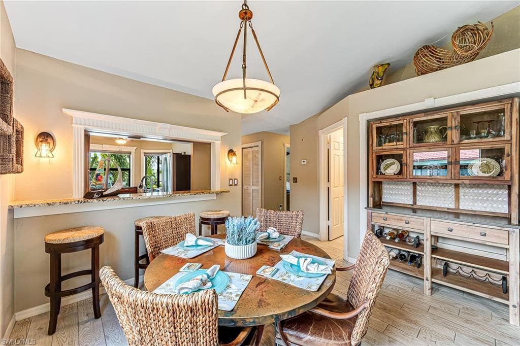 4983 Pepper CIR # H206, NAPLES FL 34113-4