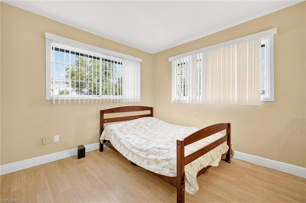 4814 Bluefish CT, FORT MYERS FL 33919-25