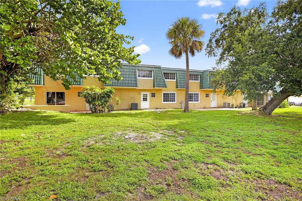 4814 Bluefish CT, FORT MYERS FL 33919-35