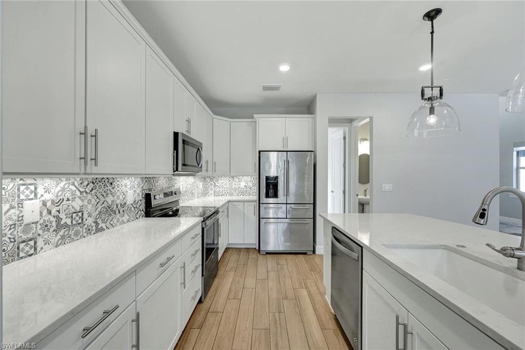 9034 Bexley DR, FORT MYERS FL 33967-7