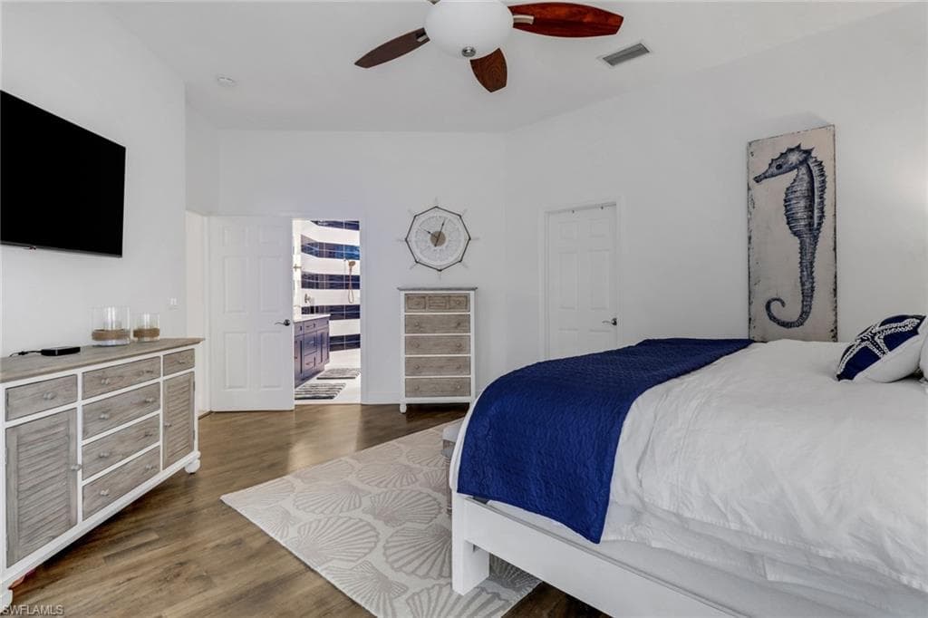 1106 Jardin DR, NAPLES FL 34104-13