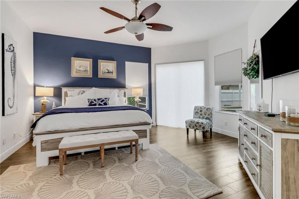 1106 Jardin DR, NAPLES FL 34104-14