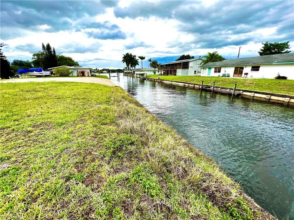 1131 Labelle Vista DR, FORT MYERS FL 33905-4