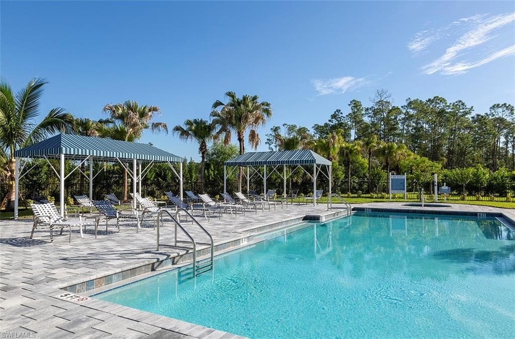 2401 Ariane DR, NAPLES FL 34112-15