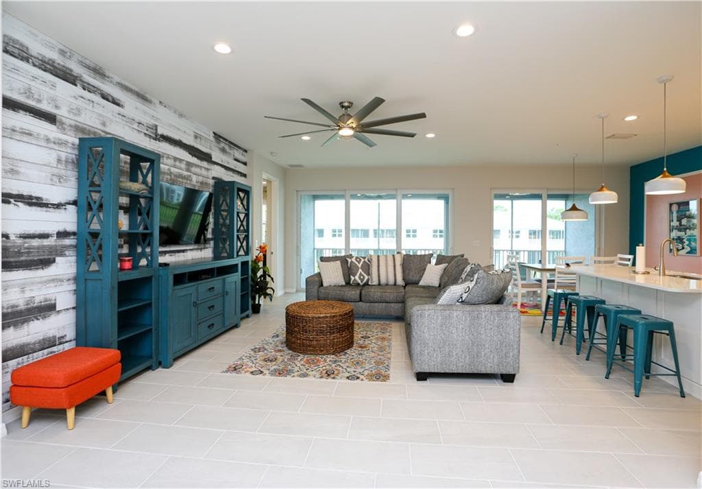 2665 Seychelles CIR # 1907, NAPLES FL 34112-19