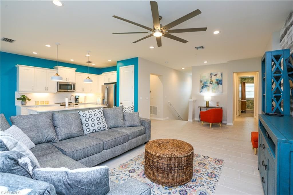 2665 Seychelles CIR # 1907, NAPLES FL 34112-23