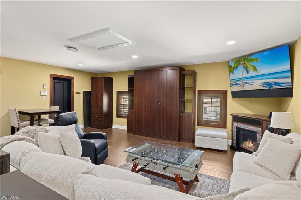 841 Cypress Lake CIR, FORT MYERS FL 33919-27