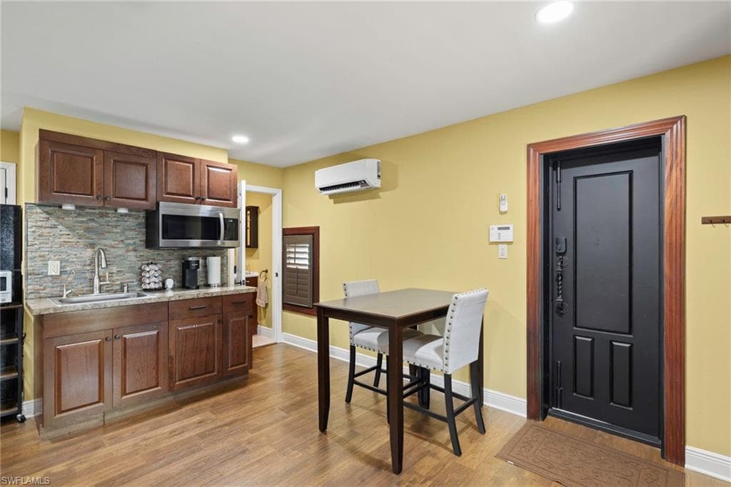 841 Cypress Lake CIR, FORT MYERS FL 33919-28