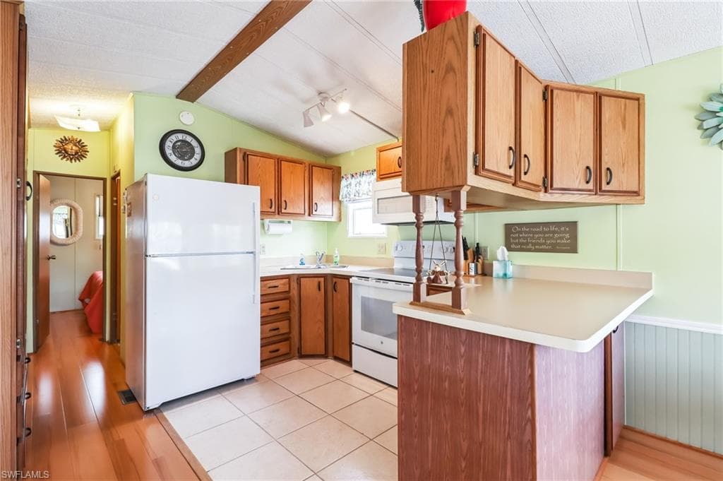 3213 Debbie LN, BONITA SPRINGS FL 34134-15