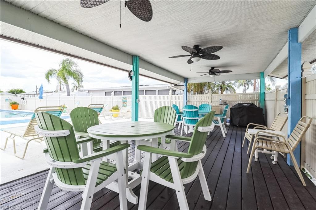 3213 Debbie LN, BONITA SPRINGS FL 34134-25