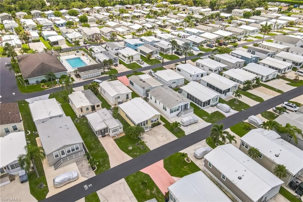 3213 Debbie LN, BONITA SPRINGS FL 34134-27