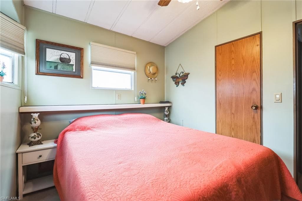 3213 Debbie LN, BONITA SPRINGS FL 34134-19