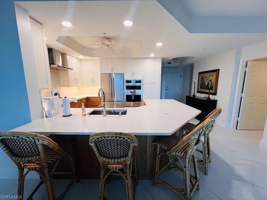 425 Cove Tower DR # 902, NAPLES FL 34110-3