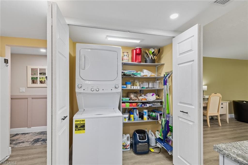 15320 Moonraker CT # 206, NORTH FORT MYERS FL 33917-6