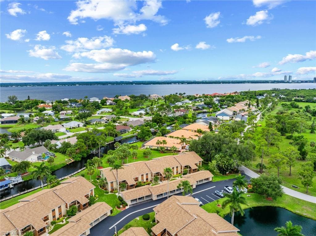 15320 Moonraker CT # 206, NORTH FORT MYERS FL 33917-32