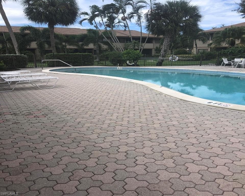 64 4th ST # B101, BONITA SPRINGS FL 34134-25