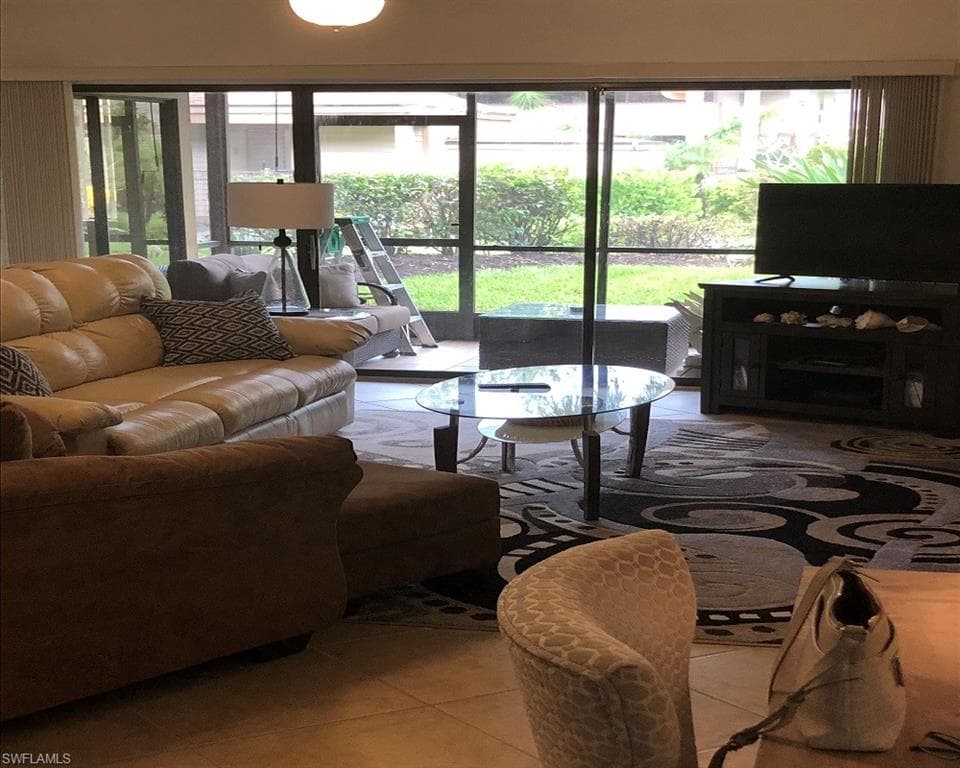 64 4th ST # B101, BONITA SPRINGS FL 34134-14